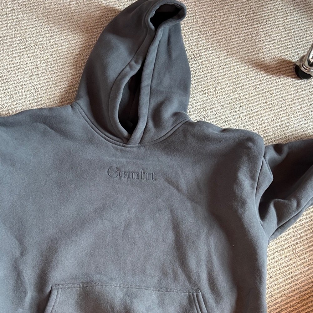 Comfrt Gray Hoodie size m